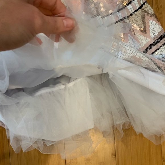 EUC girls sequin dress with sash - Picture 4 of 8